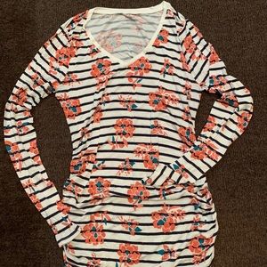 MATERNITY Side-rouched Long Sleeve Top